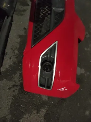 PARAGOLPES DELANTERO FORD FOCUS II ST Rojo