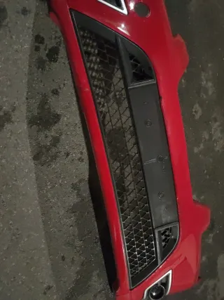 PARAGOLPES DELANTERO FORD FOCUS II ST Rojo