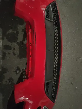 PARAGOLPES DELANTERO FORD FOCUS II ST Rojo