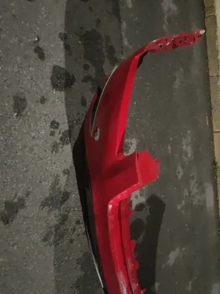 PARAGOLPES DELANTERO FORD FOCUS II ST Rojo