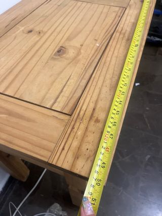 Mesa de entrada rústica de madera