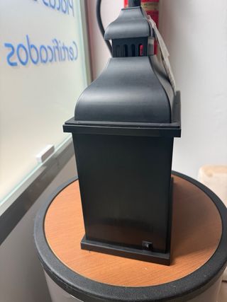 Farol Decorativo Negro con Efecto Chimenea