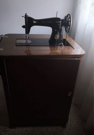 Máquina de coser antigua