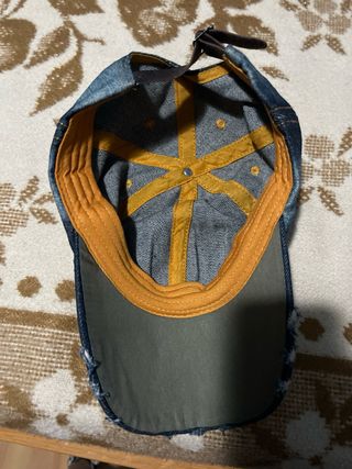 Gorra vaquera con pedrería