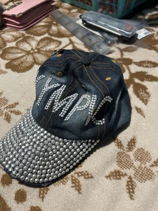 Gorra vaquera con pedrería