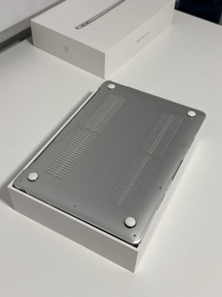 MacBook Air 2020 i7 Gris Espacial