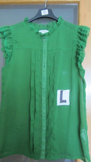 Blusas Desigual y Zara, tallas L