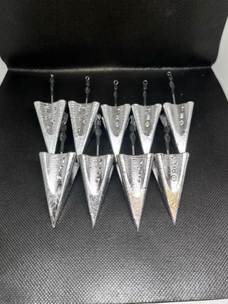 Plomos pirámide con surcos  120-130-150 grs.