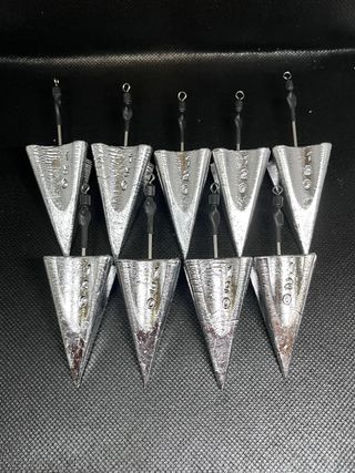 Plomos pirámide con surcos  120-130-150 grs.