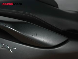YAMAHA X-MAX 125