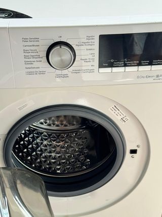 LAVADORA HISENSE DE 8 KILOS CLASE A+++