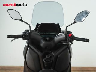 YAMAHA X-MAX 125