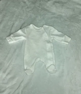 Lote de ropa de bebé, toda de algodón y nueva