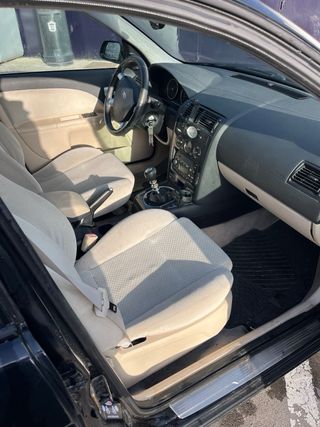 Ford Mondeo ghia  2001