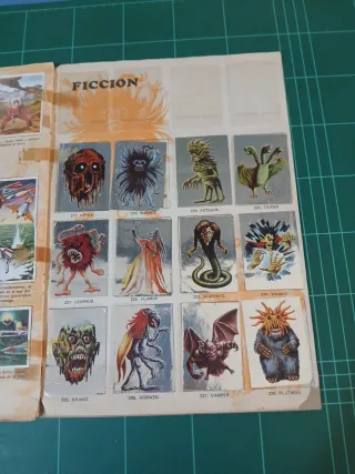 Álbum Historia-Ficción Vintage COMPLETO