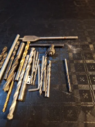 Lote Brocas y Herramientas