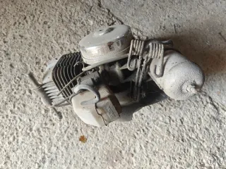 Motor Mobylette Gris