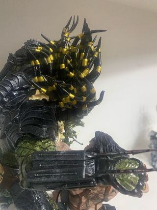 Figura Predator vs Wolverine