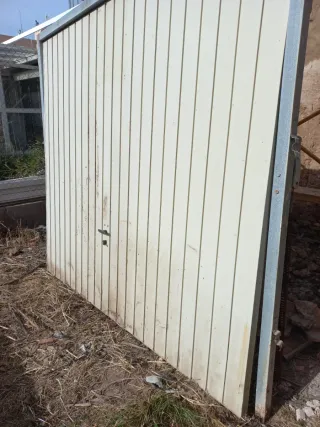 Puerta Abatible para Cochera