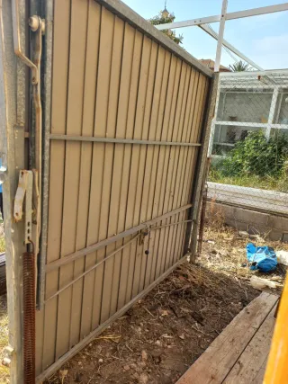 Puerta Abatible para Cochera