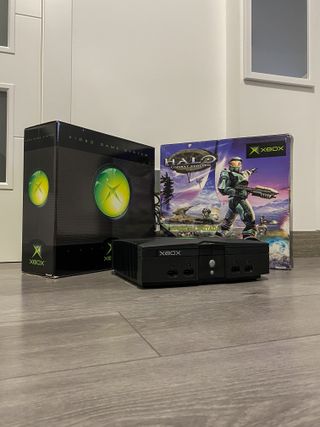 Xbox Edición Limitada Halo + Cajas
