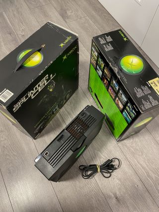 Xbox Edición Limitada Halo + Cajas