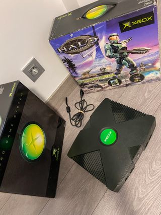 Xbox Edición Limitada Halo + Cajas