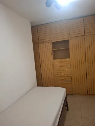 Alquilo Habitación pequeña