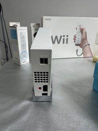 Nintendo Wii Consola y Accesorios