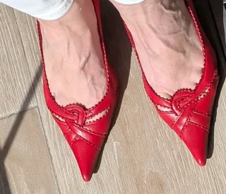 Zapatos Anna Boza piel rojos tacón bajo