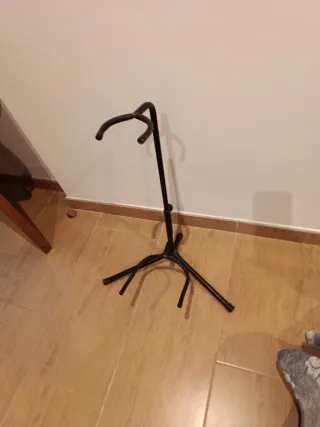 Pie para guitarra/bajo negro