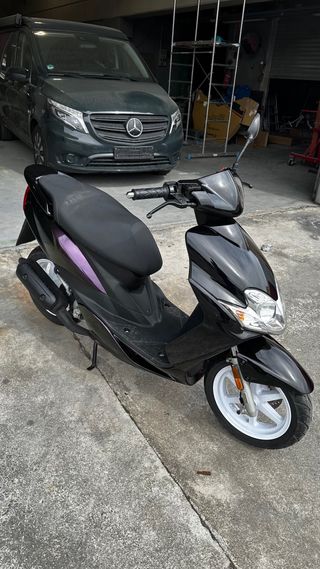 Yamaha Jog RR
