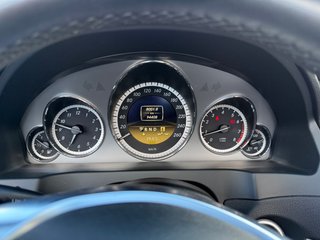 Mercedes-Benz E 200 Cabrio AMG · Muy cuidado