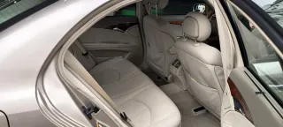 VEHÍCULO MERCEDES BENZ E 320 ELEGANCE.