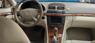 VEHÍCULO MERCEDES BENZ E 320 ELEGANCE.