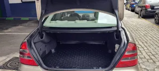 VEHÍCULO MERCEDES BENZ E 320 ELEGANCE.