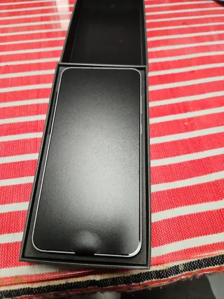 Samsung Galaxy S25 FE Caja Negra