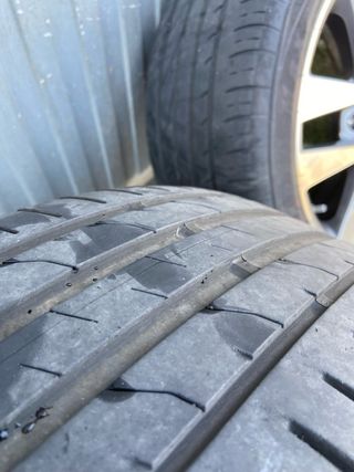 Juego 4 llantas originales Hyundai 16” + neumático