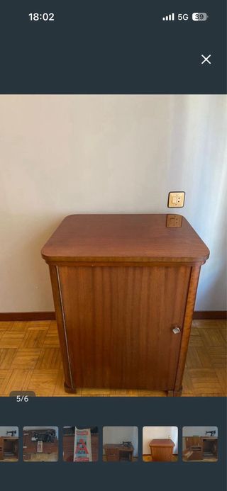 Máquina de coser Alfa antigua