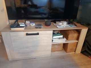 Mueble TV Negro y Marrón