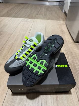 Nike Air Max 95 Gris y Amarillo