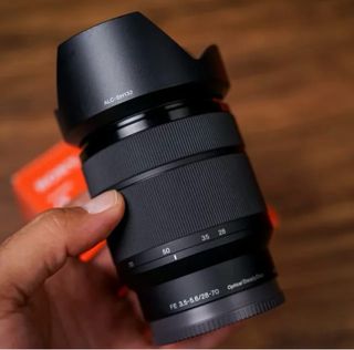 Objetivo Sony FE 28-70mm f/3.5-5.6 OSS