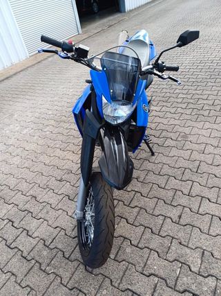 Yamaha XT660X Supermotard Azul