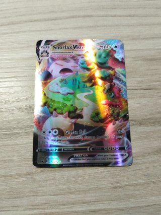 Carta Pokémon Snorlax VMAX 142/202