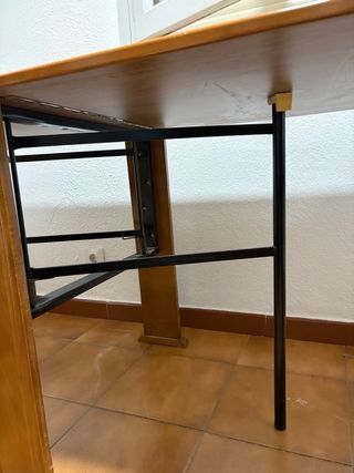 Mesa abatible de madera