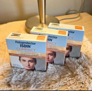 vari prodotti di make-up