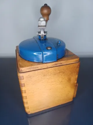 Molinillo Peugeot Azul 100% Original - Años 50