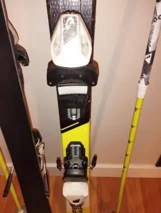 Esquís Head Junior 127 cm con bastones regulables