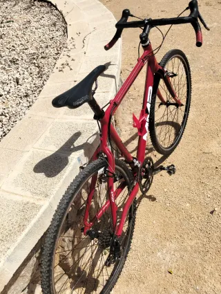 Bicicleta Gravel Ciclocross de Carbono