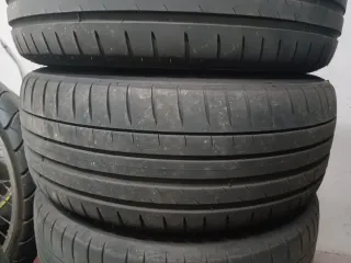 Michelin pilot sport 4, al 80% de vida útil.